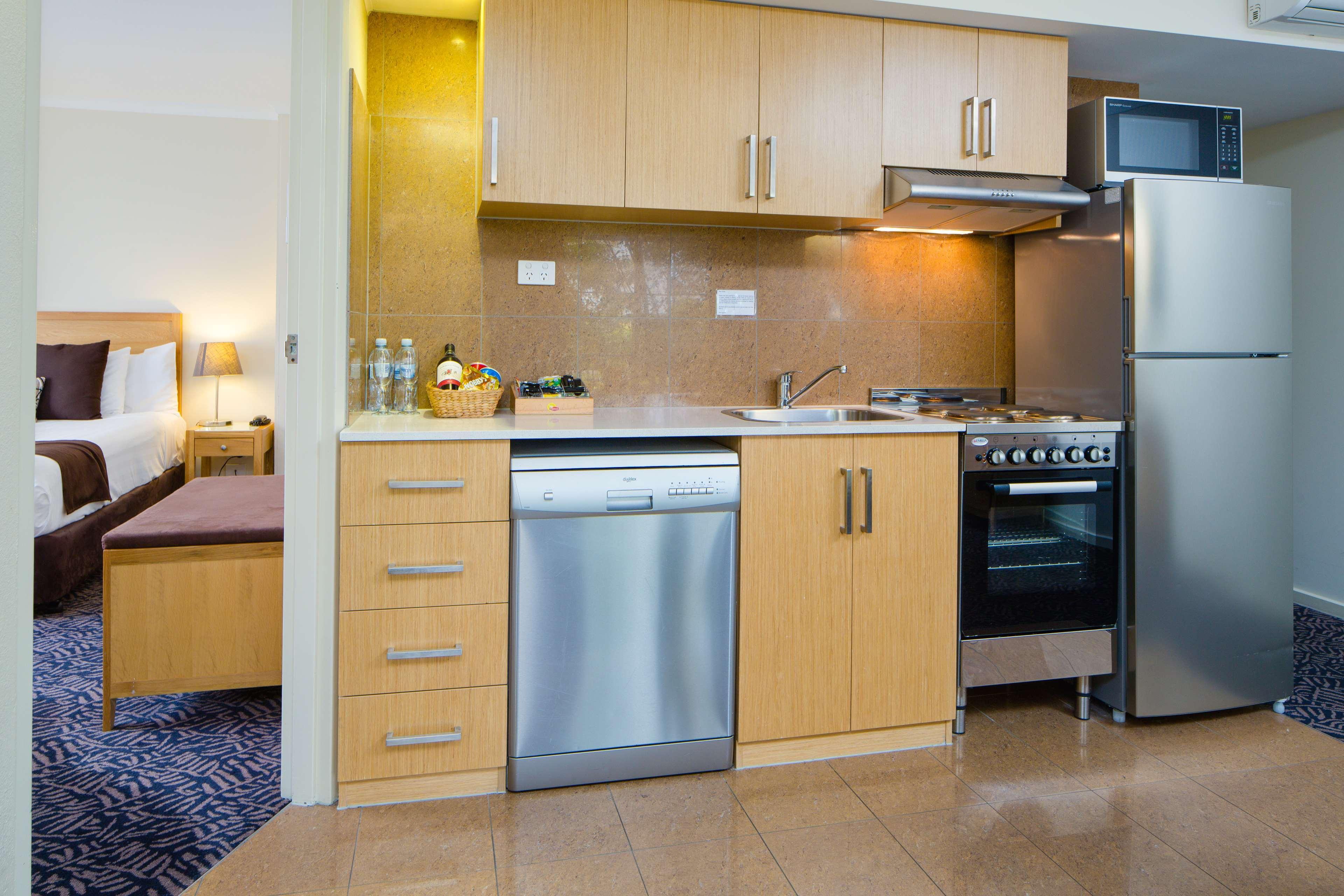 Best Western Plus Hovell Tree Inn Олбери Экстерьер фото