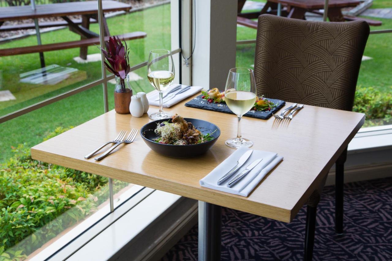 Best Western Plus Hovell Tree Inn Олбери Экстерьер фото